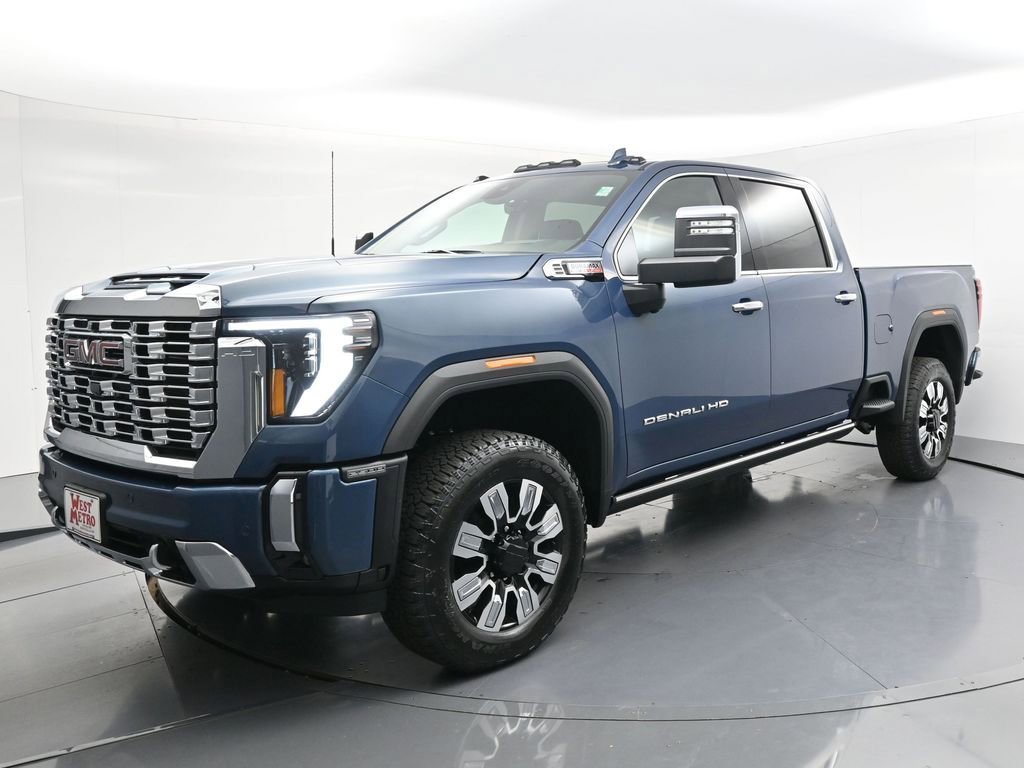 2026 GMC Sierra 4WD Crew Cab Standard Box Denali's photo