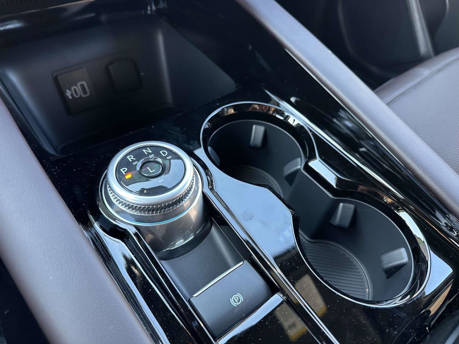 2026 Ford Explorer Platinum - Photo 20