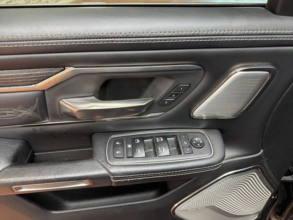 Used 2019 Diamond Black Crystal Pearlcoat Ram Limited image 23