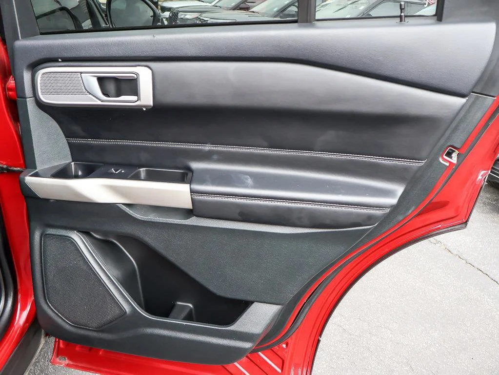 Used 2023 Red Metallic Ford XLT image 31