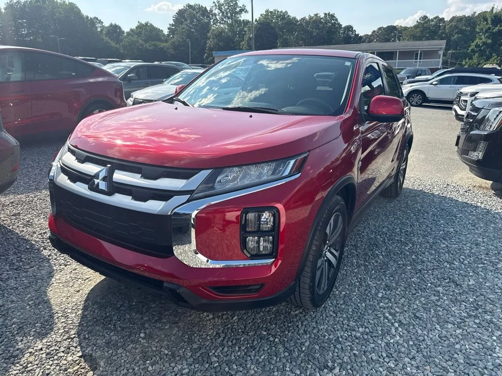 Used 2024 Red Mitsubishi 2.0 ES image 1