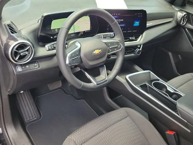 2025 Chevrolet Equinox LT - Photo 17