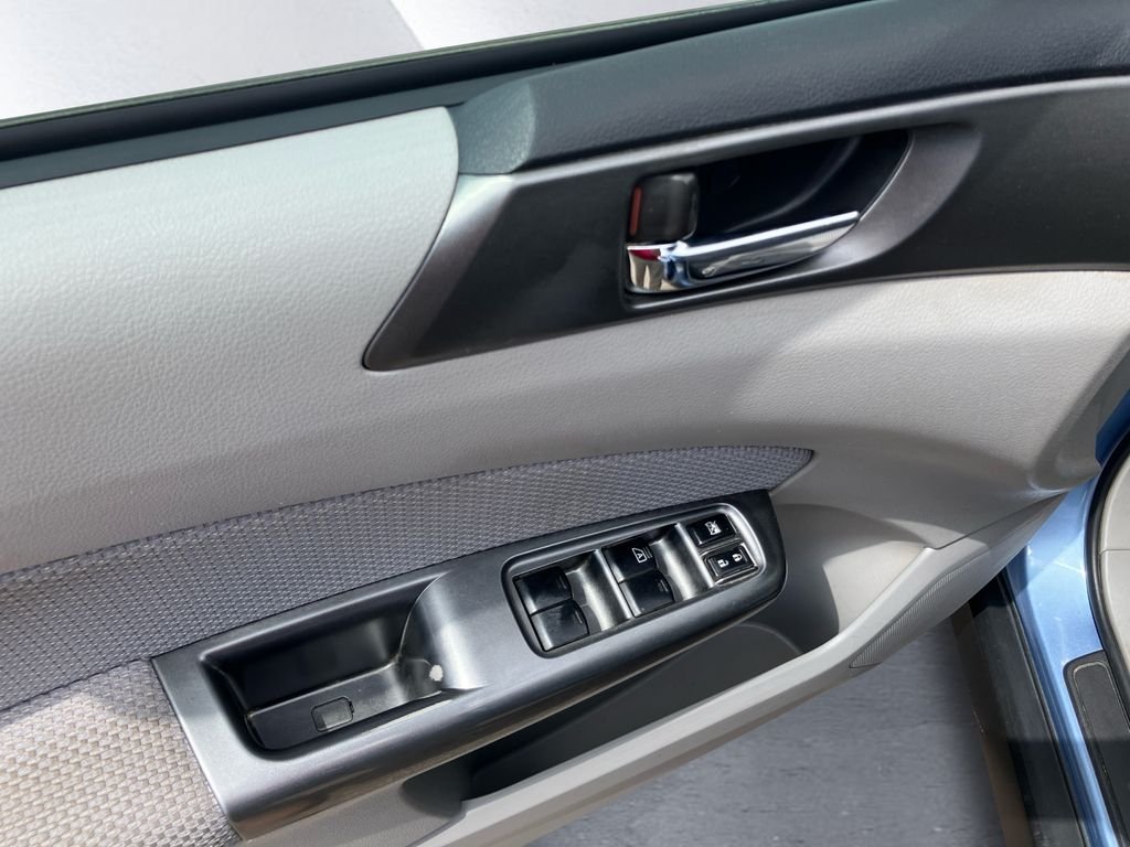 Used 2011 Blue Subaru 2.5X image 11