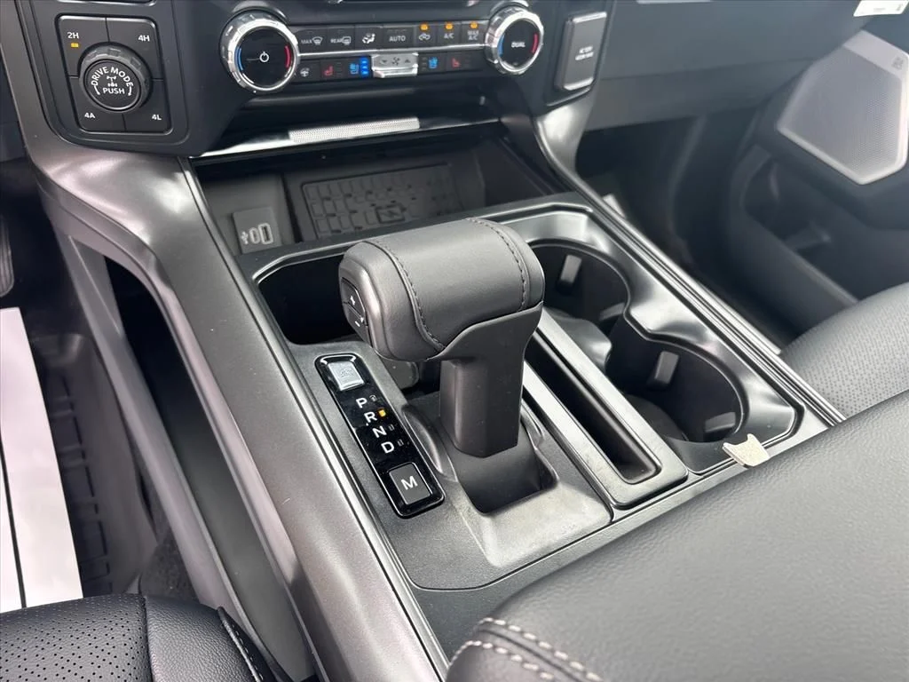 New 2026 Star White Metallic Tri-Coat Ford Lariat® image 38
