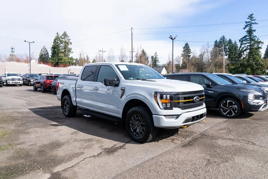 Used 2023 Gray Ford Tremor image 26
