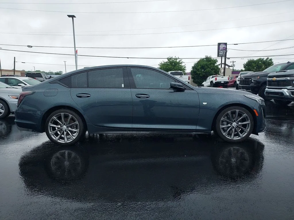 Used 2020 Gray Cadillac Sport image 9