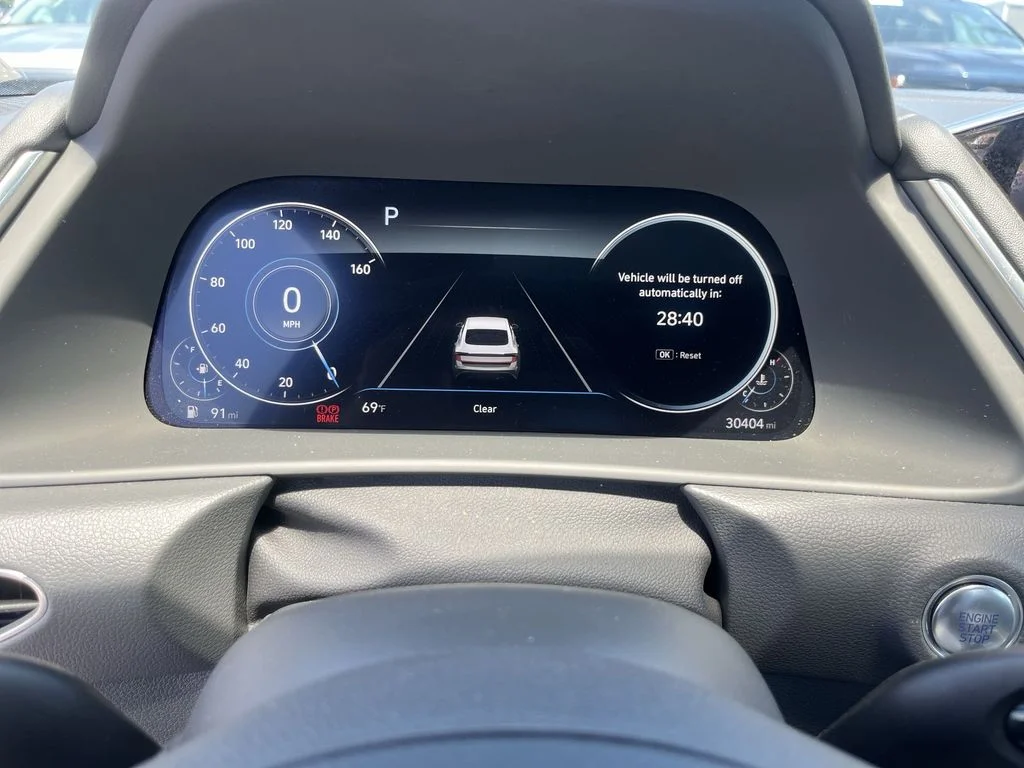 Used 2023 Silver Hyundai SEL Plus image 15