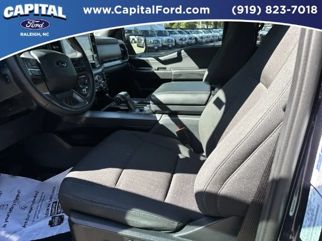 Used 2024 Blue Ford XLT image 19