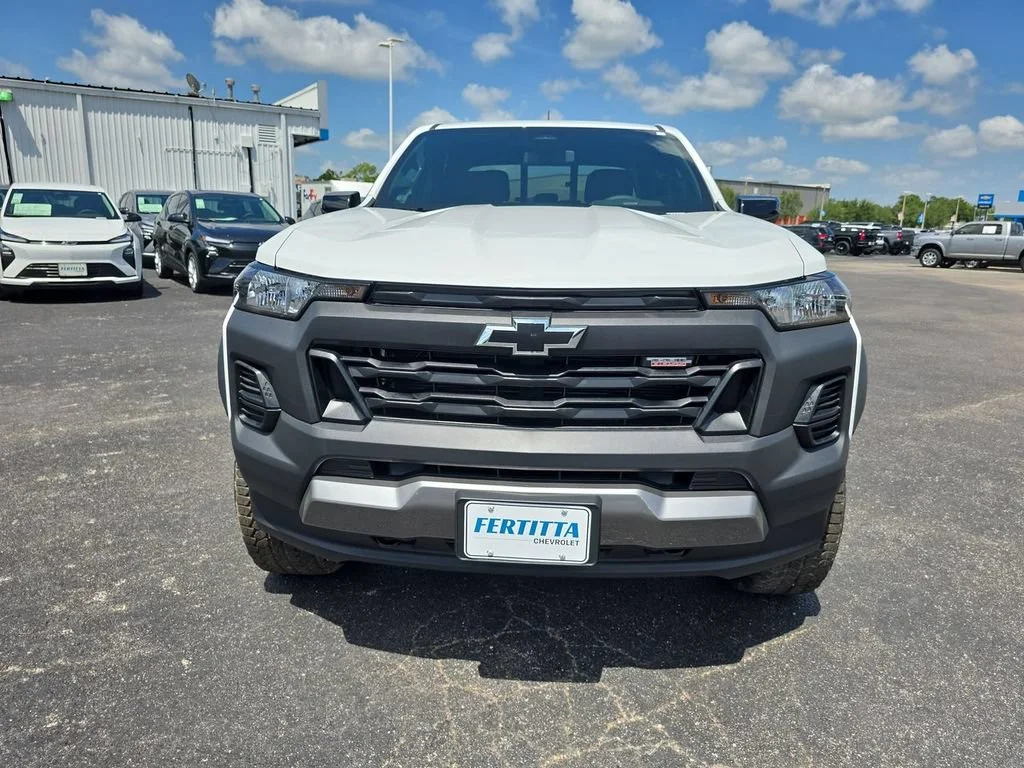 New 2026 Summit White Chevrolet Trail Boss image 35