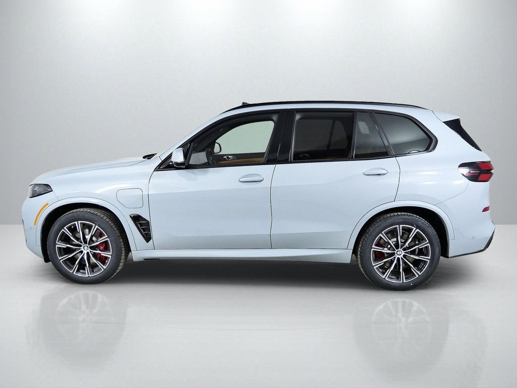 Used 2026 Brooklyn Grey Metallic BMW xDrive50e image 16