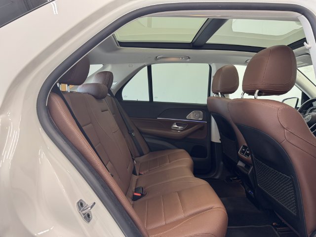 Used 2024 Polar White Mercedes-Benz GLE 350 image 19