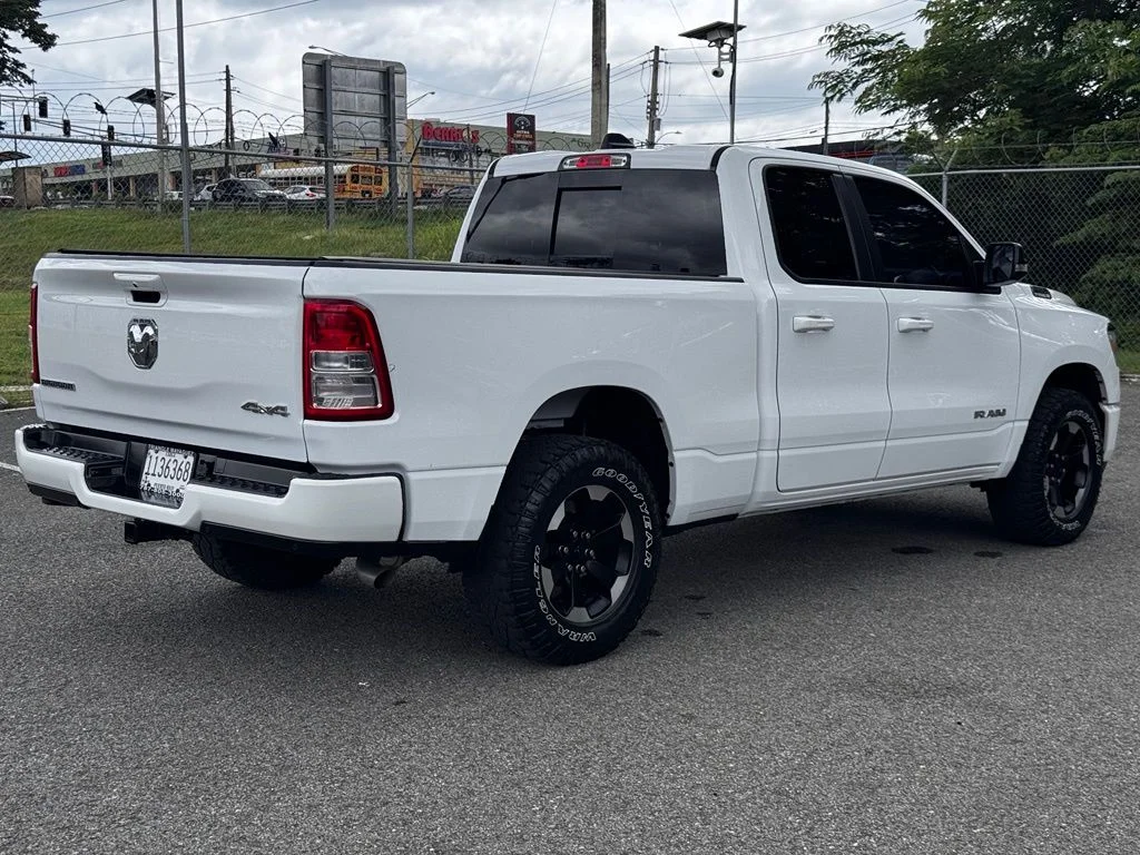 Used 2022 White Ram Big Horn/Lone Star image 11