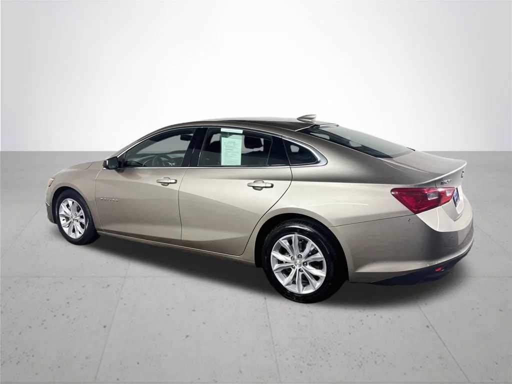 Used 2025 Gray Chevrolet LT image 8