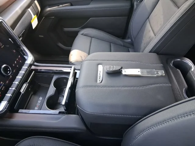 2026 GMC Yukon XL Denali - Photo 12