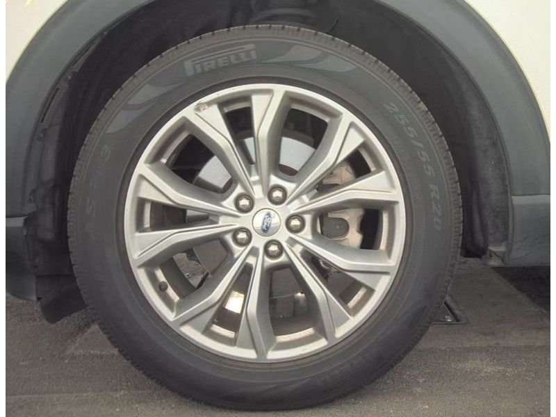 Used 2022 White Ford Limited image 22