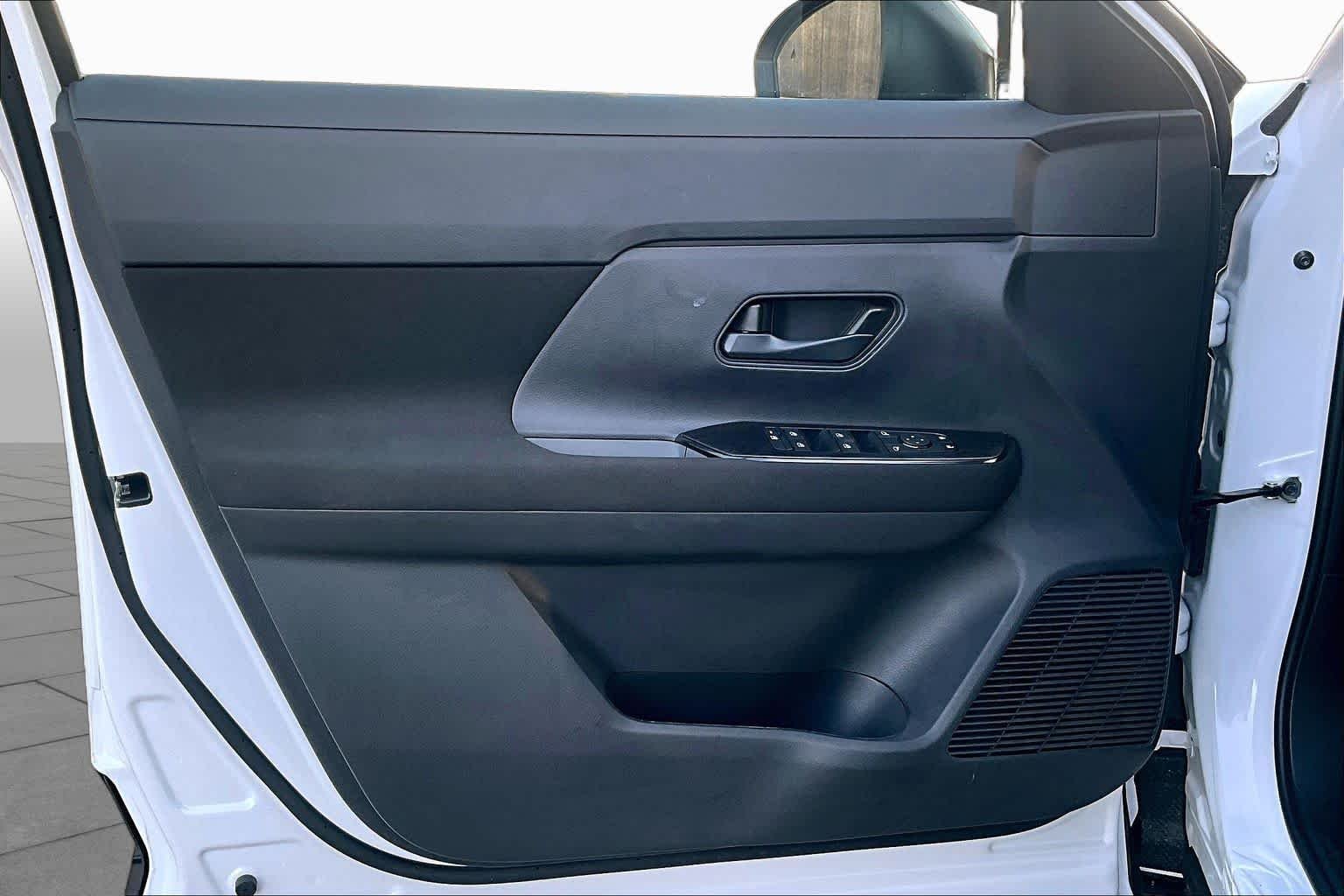 New 2027 QM1/FRESH POWD Nissan S image 13