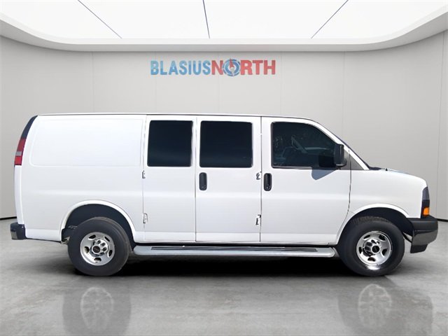 2024 Gmc Savana 2500 Cargo photo 4