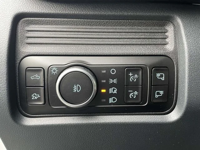 New 2026 Avalanche Ford Lariat image 17