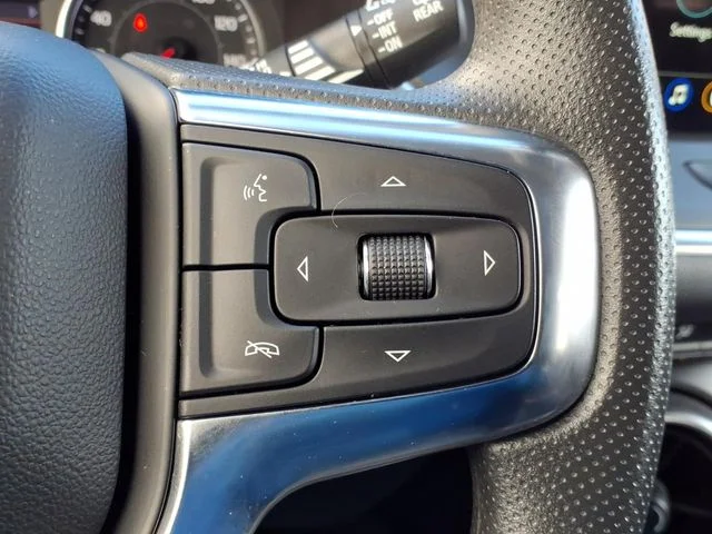 Used 2024 White Chevrolet LT image 31