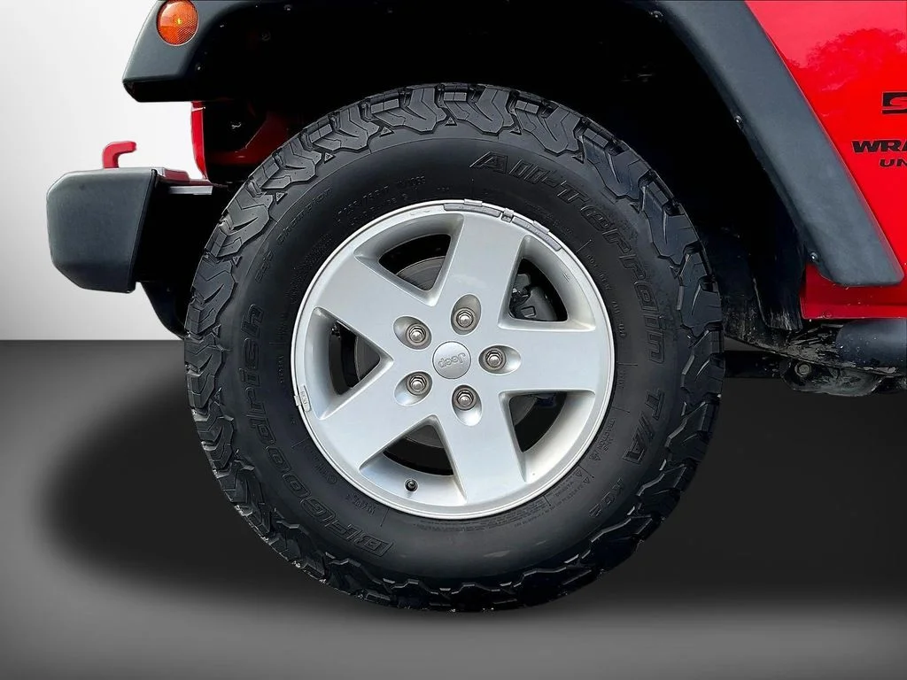 Used 2017 Red Clearcoat Jeep Unlimited Sport image 32
