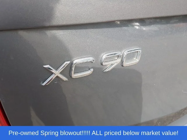Used 2016 Gray Volvo T6 Momentum image 11