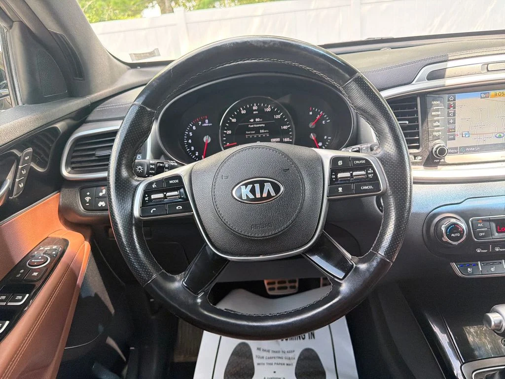 Used 2019 Brown Kia SX Limited image 28