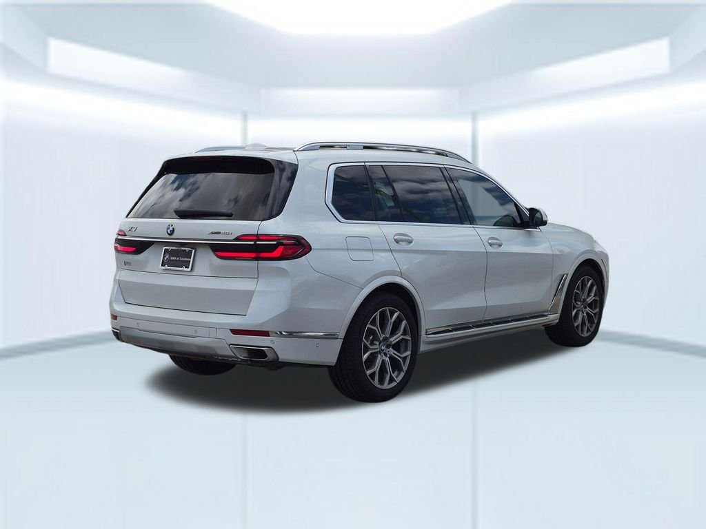Used 2023 White BMW xDrive40i image 5