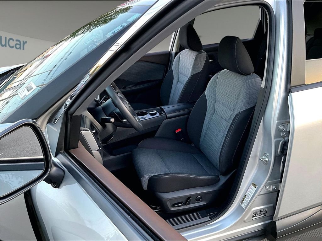 Used 2023 Silver Nissan SV image 10