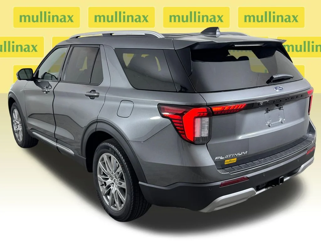 New 2026 Gray Ford Platinum image 4