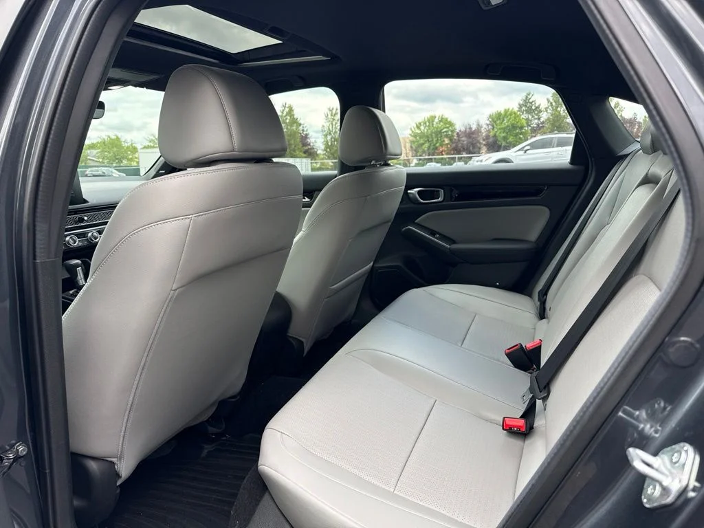Used 2026 Meteorite Gray Metallic Honda Sport Touring image 19