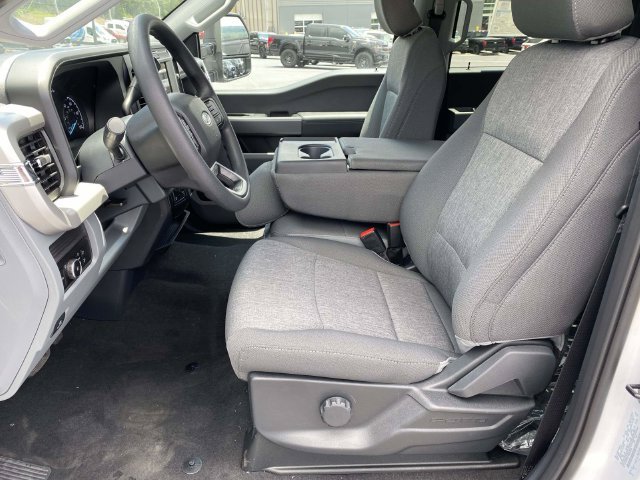 New 2026 Oxford White Ford XL image 13