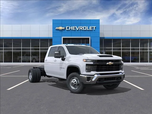 2026 Chevrolet Silverado HD Work Truck 4WD Crew Cab Long Box DRW's photo