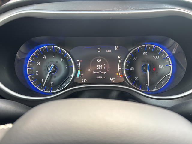 Used 2024 Silver Chrysler Touring L image 23