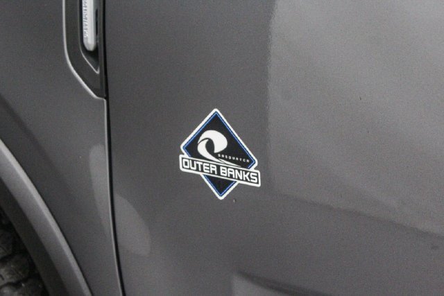 New 2025 Carbonized Gray Metallic Ford Outer Banks® image 12