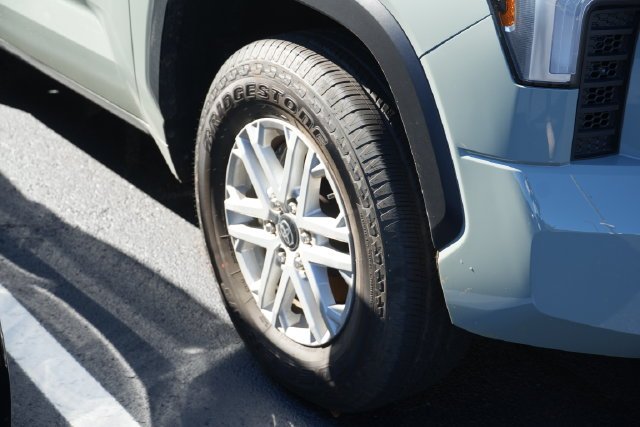 Certified Used 2025  Toyota SR5 image 2