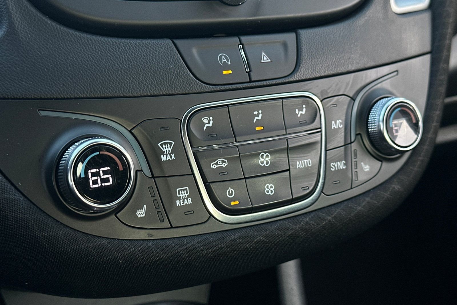 Used 2024 White Chevrolet LT image 21