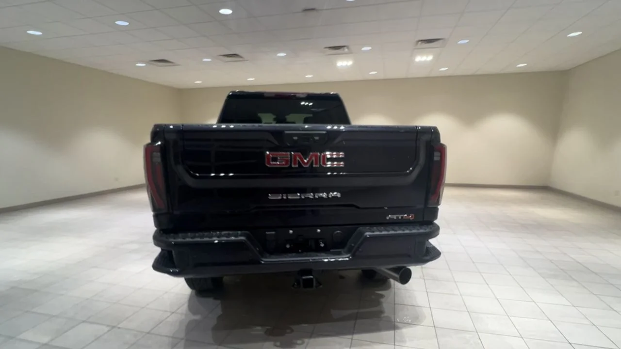 2025 GMC Sierra 2500HD AT4 - Photo 49