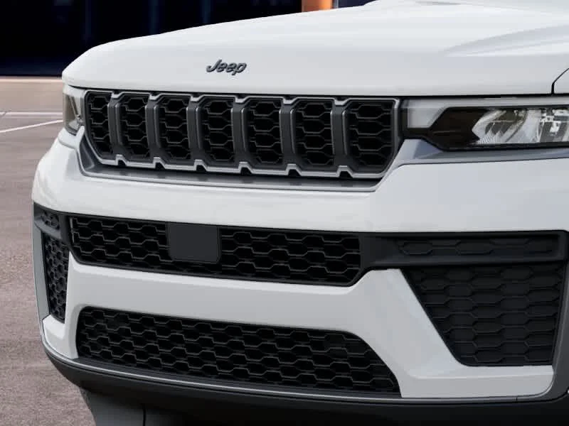 New 2027 Bright White Clearcoat Jeep Laredo Altitude image 11