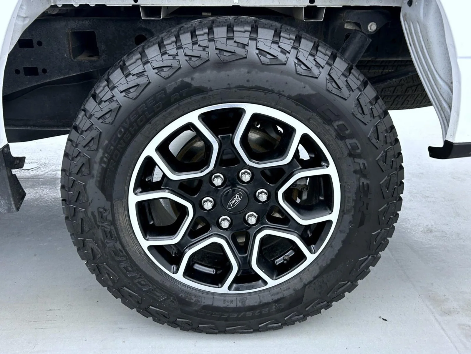 Used 2022 White Ford XLT image 22