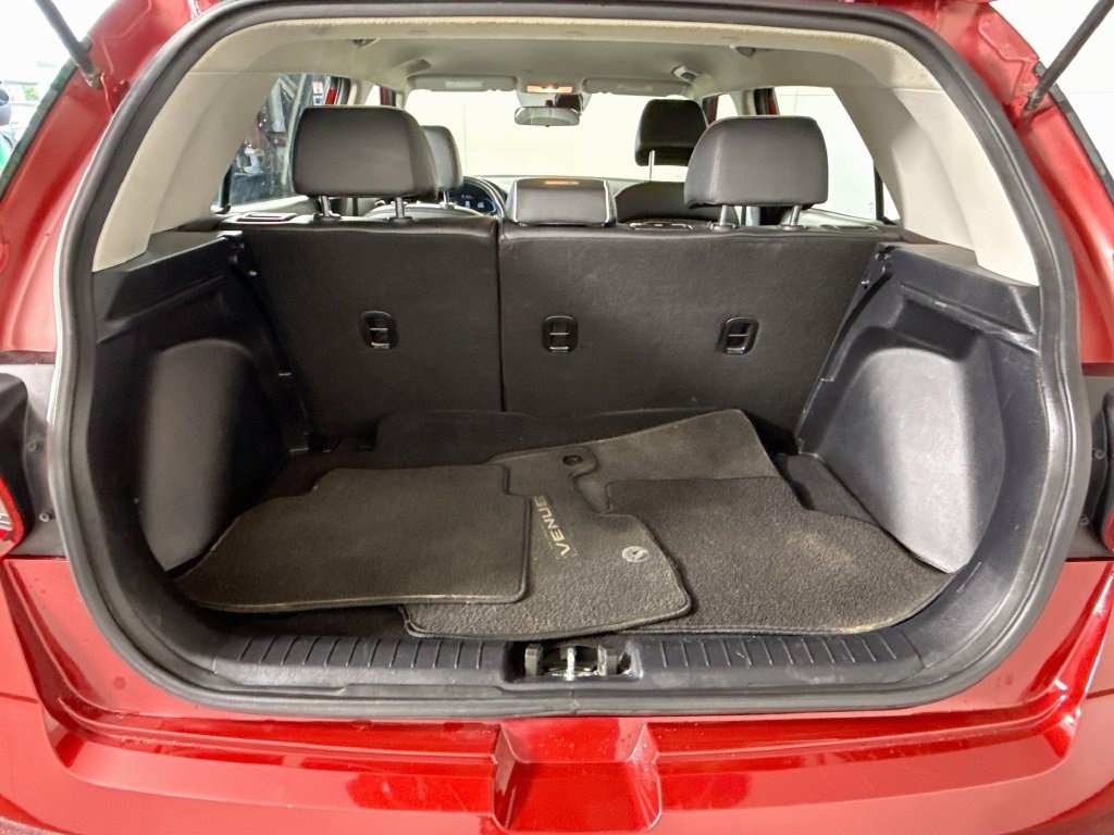 Used 2024 Ultimate Red Hyundai Limited image 31