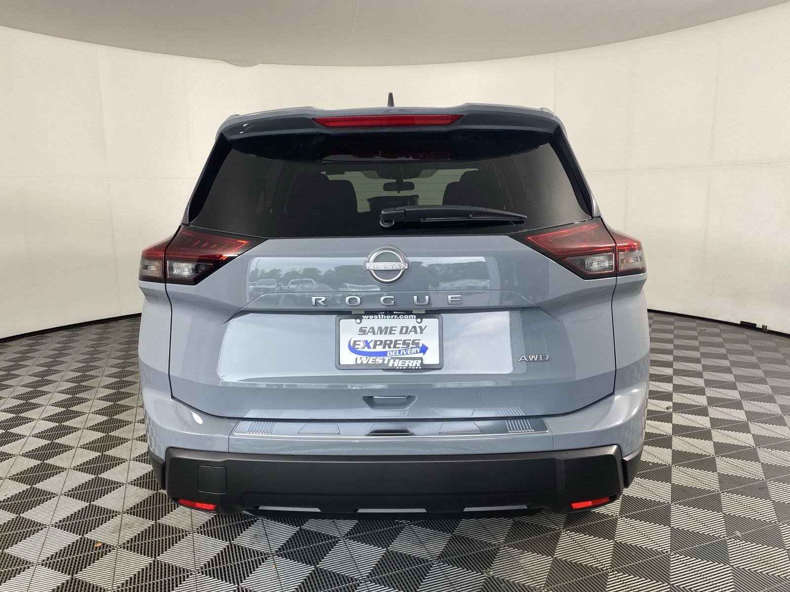 New 2026 Boulder Gray Pearl Nissan SV image 18