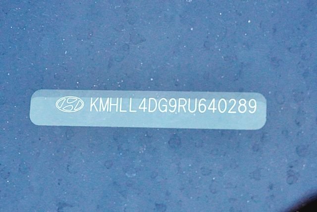 Used 2024 Gray Hyundai SE image 31