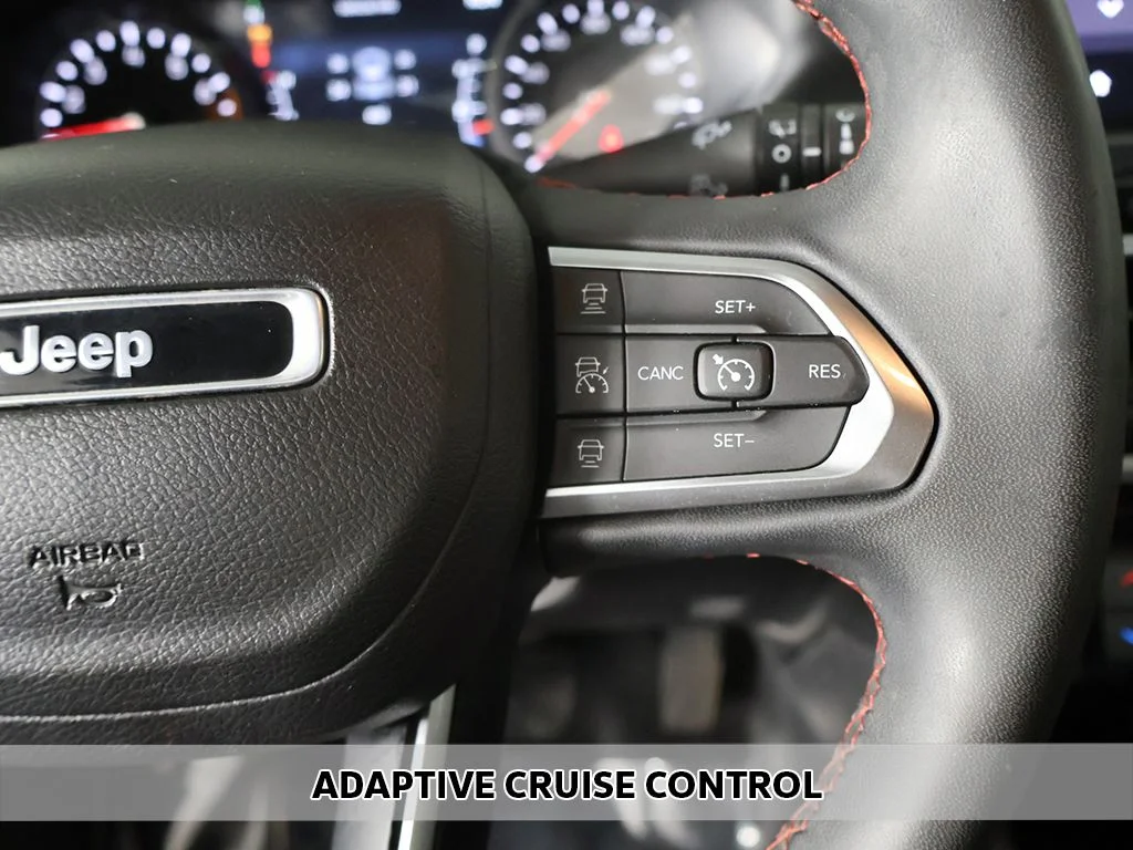 Used 2023 White Jeep Trailhawk image 3