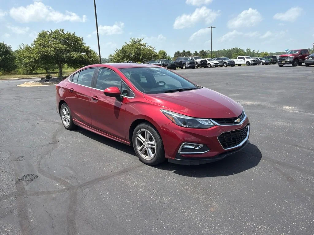 2017 Chevrolet Cruze LT Auto's photo