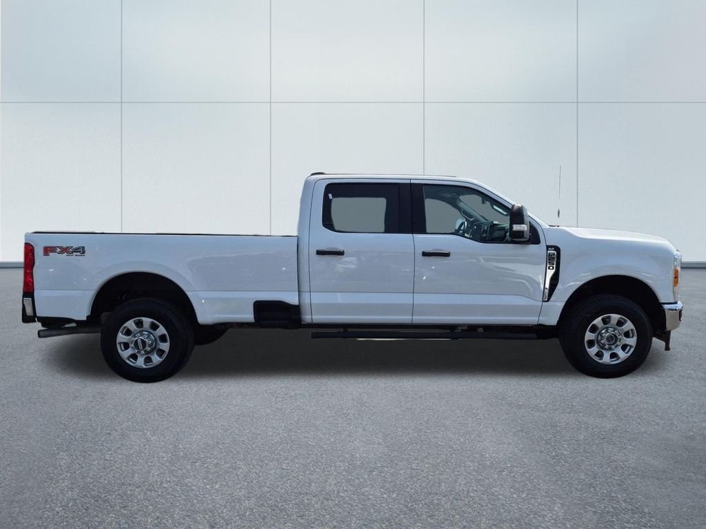 Used 2023 White Ford XLT image 7