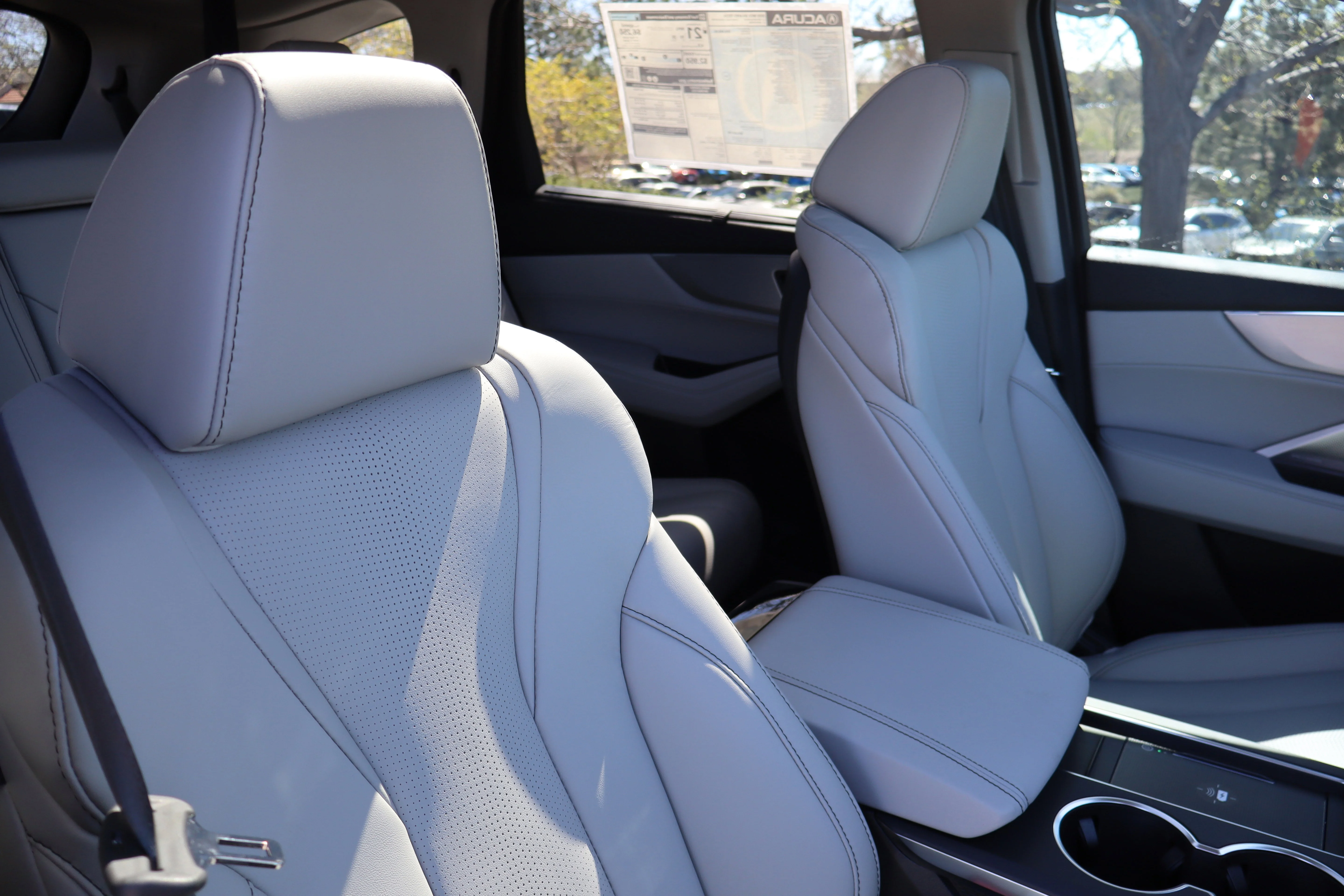 New 2026 Solar Silver Metallic Acura w/Technology Package image 32