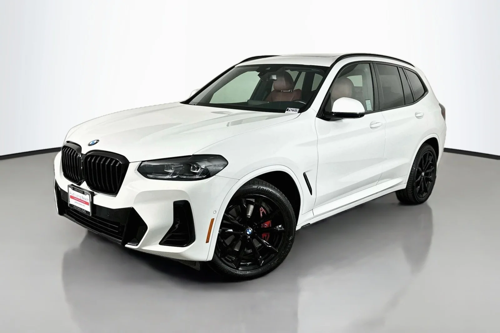 Used 2023 Alpine White BMW sDrive30i image 1