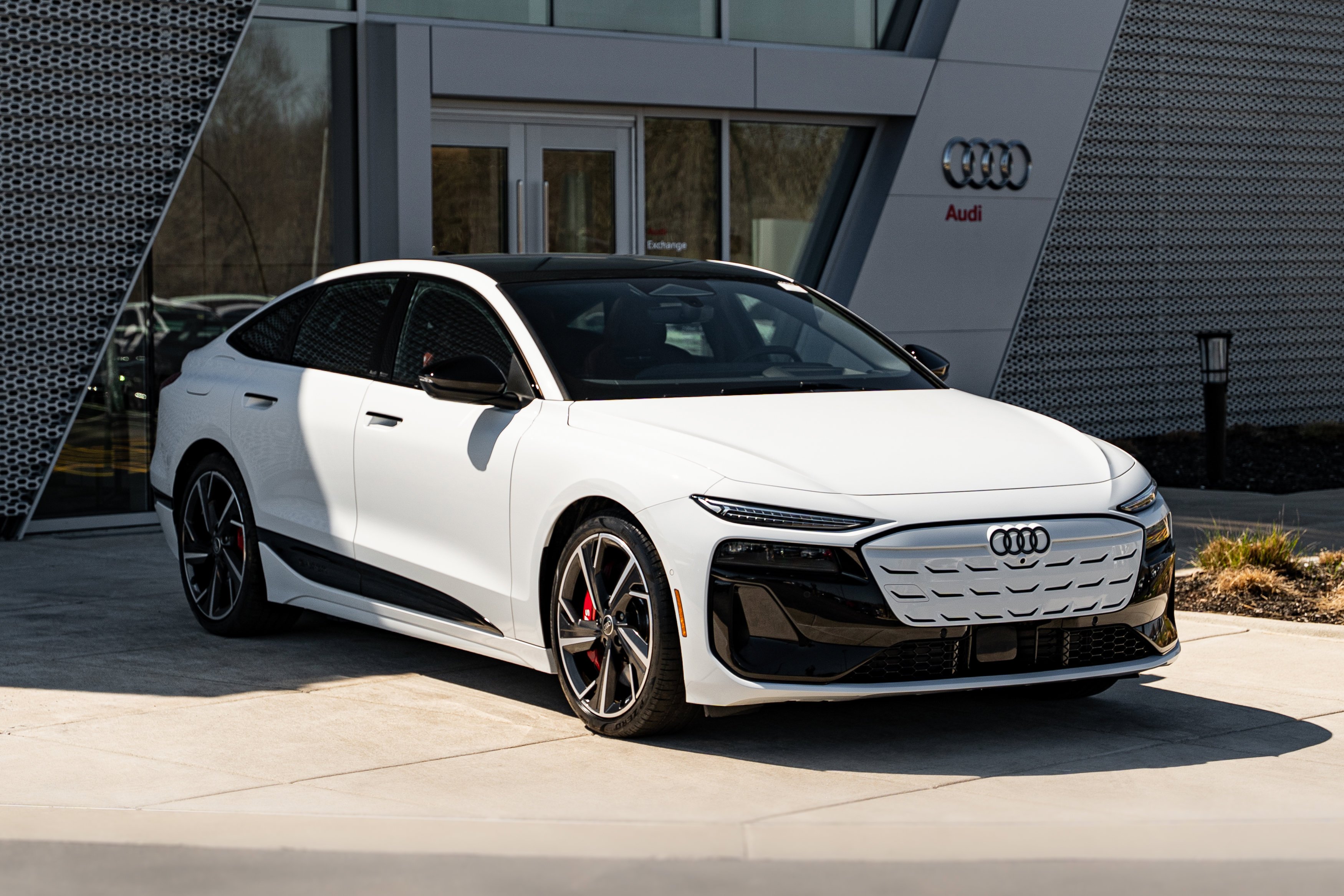 Certified 2025 Audi S6 Sportback e-tron Prestige with VIN WAU3EAGH8SA009264 for sale in St. Charles, IL