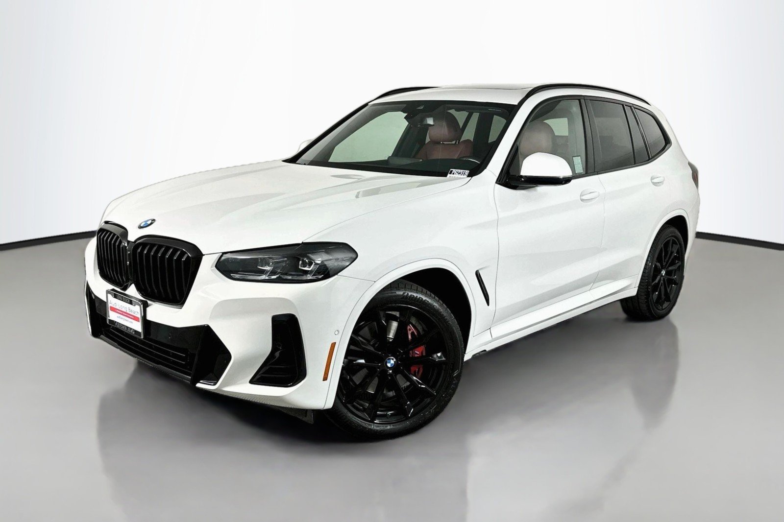 Used 2023 Alpine White BMW sDrive30i image 1