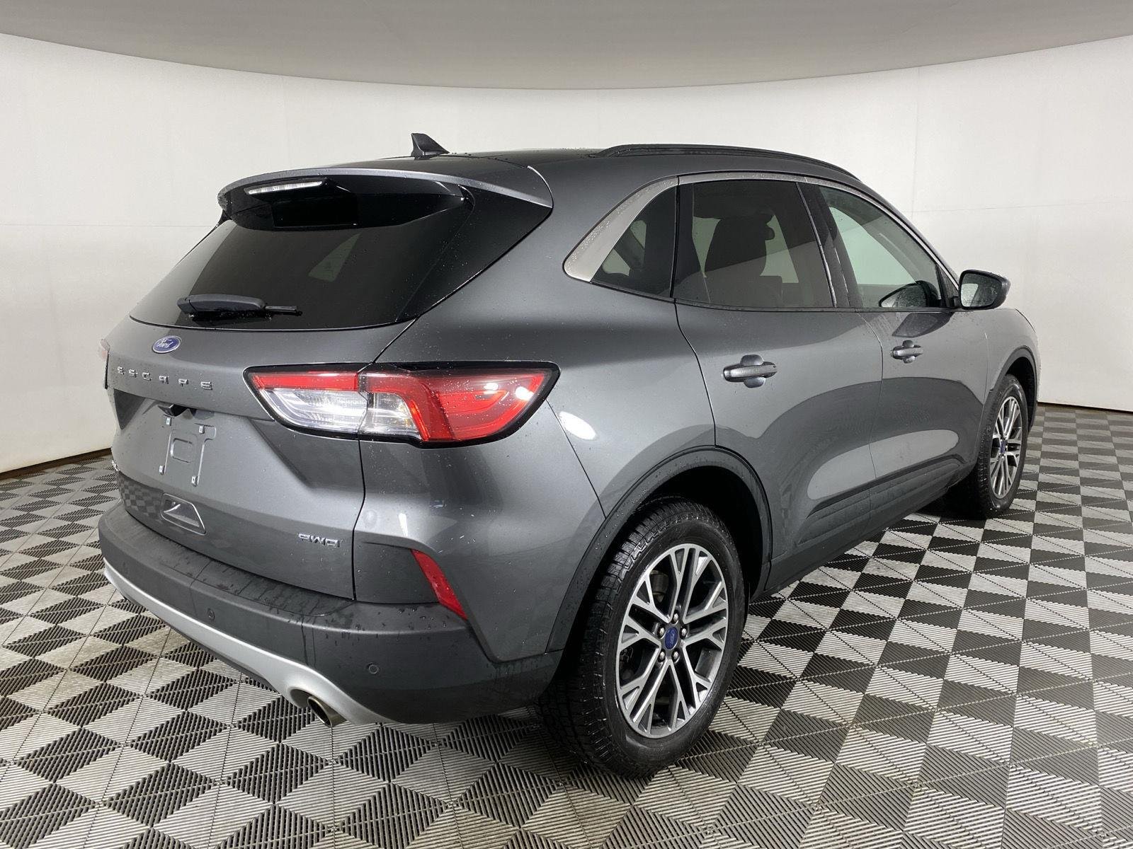 Used 2022 Carbonized Gray Ford SEL image 7